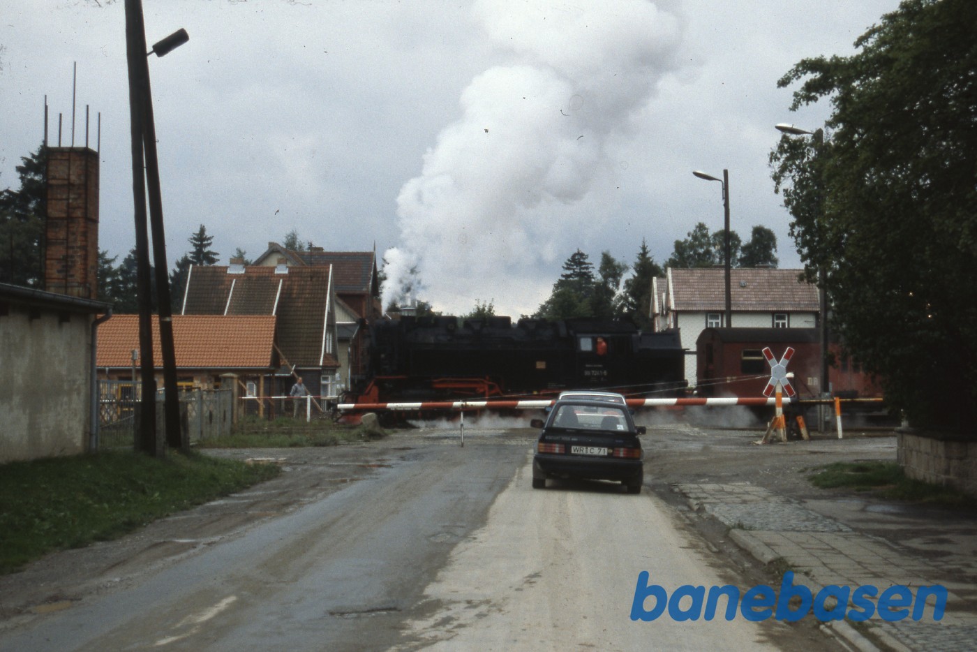 Damptoget i en overskæring et ukendt sted Damptoget i en overskæring et ukendt sted