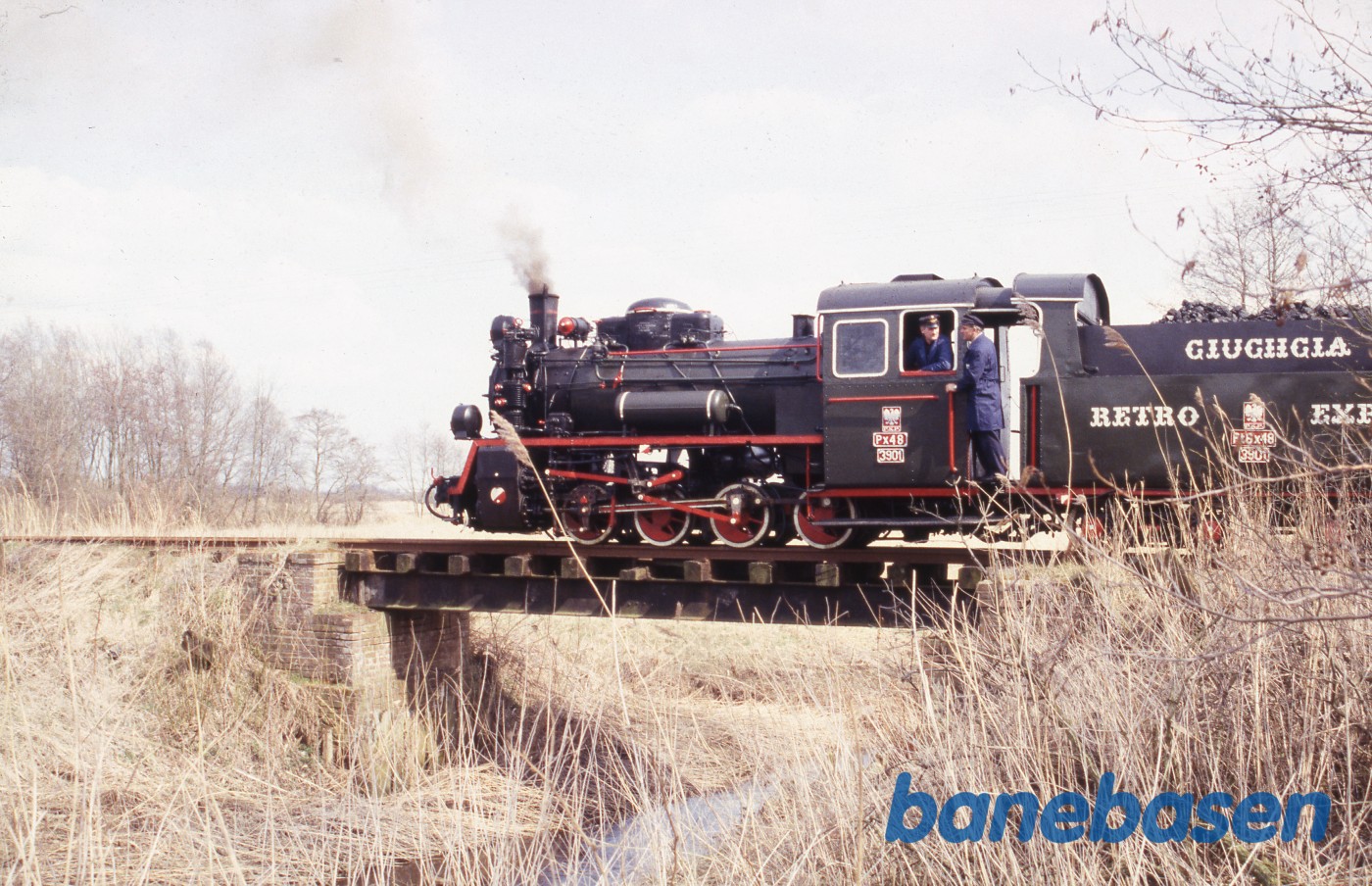 Fotostop ved en bro et ukendt sted på strækningen Fotostop ved en bro et ukendt sted på strækningen
