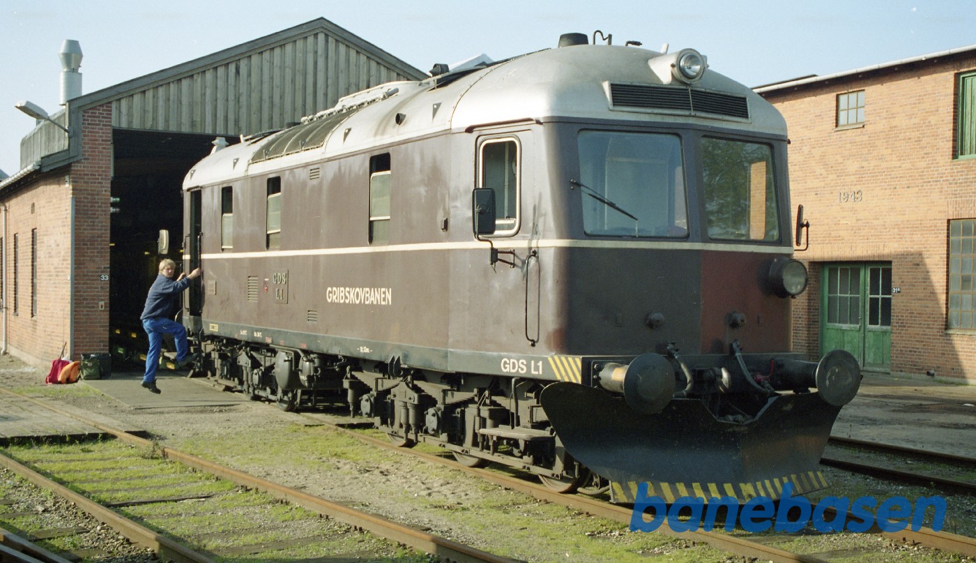 Gribskovbanen har stillet lokomotivet ud i solen, lørdag kl. 10 Gribskovbanen har stillet lokomotivet ud i solen, lørdag kl. 10