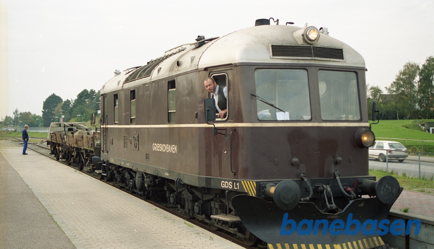 I Gilleleje skulle et par godsvogne lige omløbes I Gilleleje skulle et par godsvogne lige omløbes