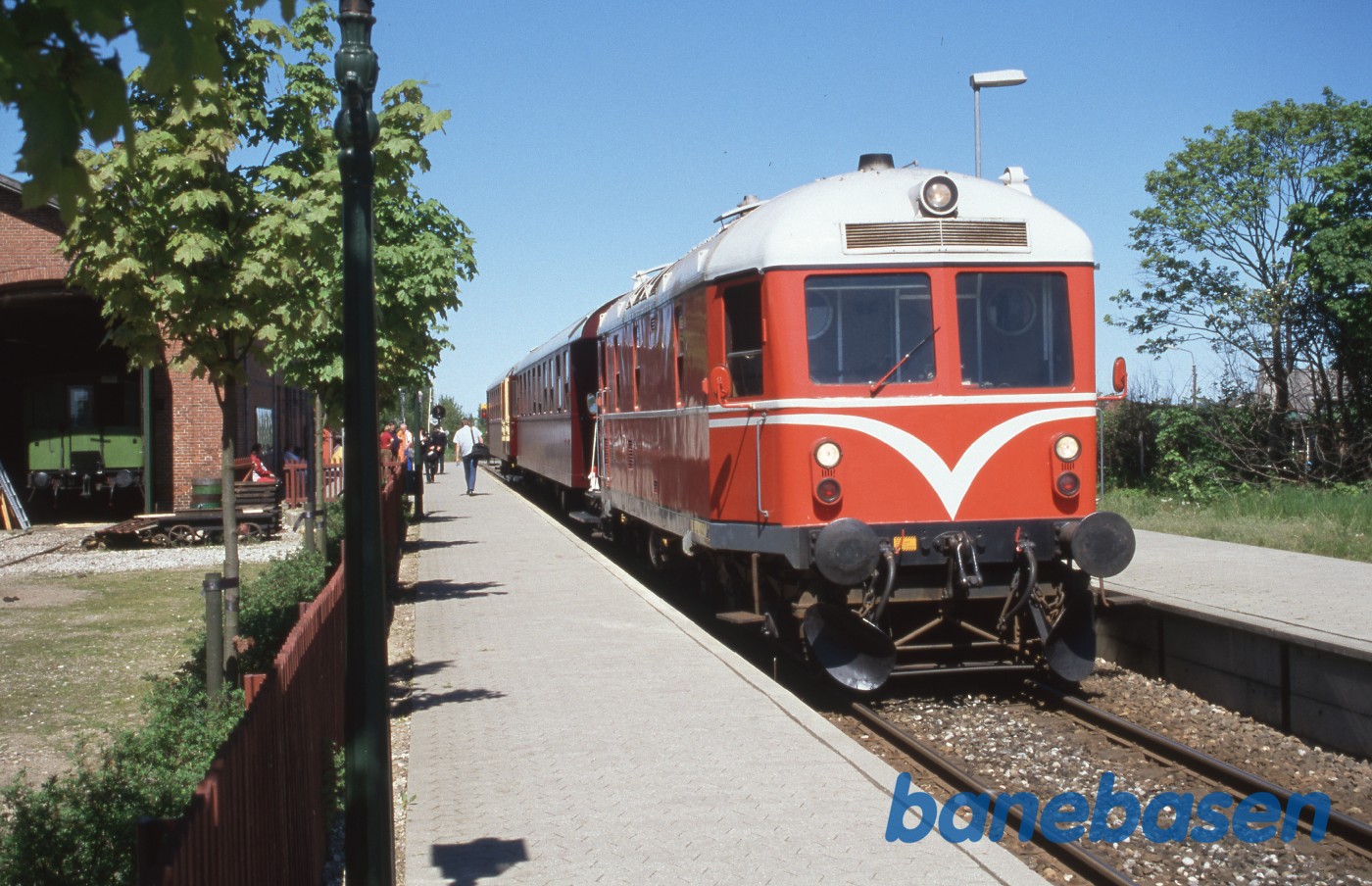 Jubilæumstoget lørdag eftermiddag klar til at køre til Hillerød og Tisvildeleje Jubilæumstoget lørdag eftermiddag klar til at køre til Hillerød og Tisvildeleje