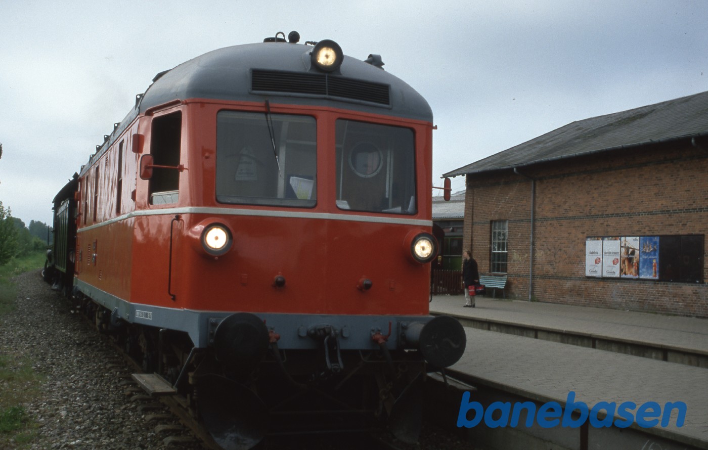 M8 og PR 908 rangerer på stationen M8 og PR 908 rangerer på stationen