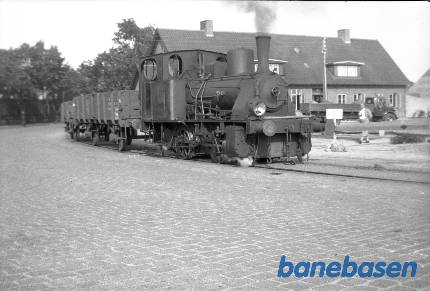 Damplokomotiv SFJ 38 på havnen i Svendborg Damplokomotiv SFJ 38 på havnen i Svendborg