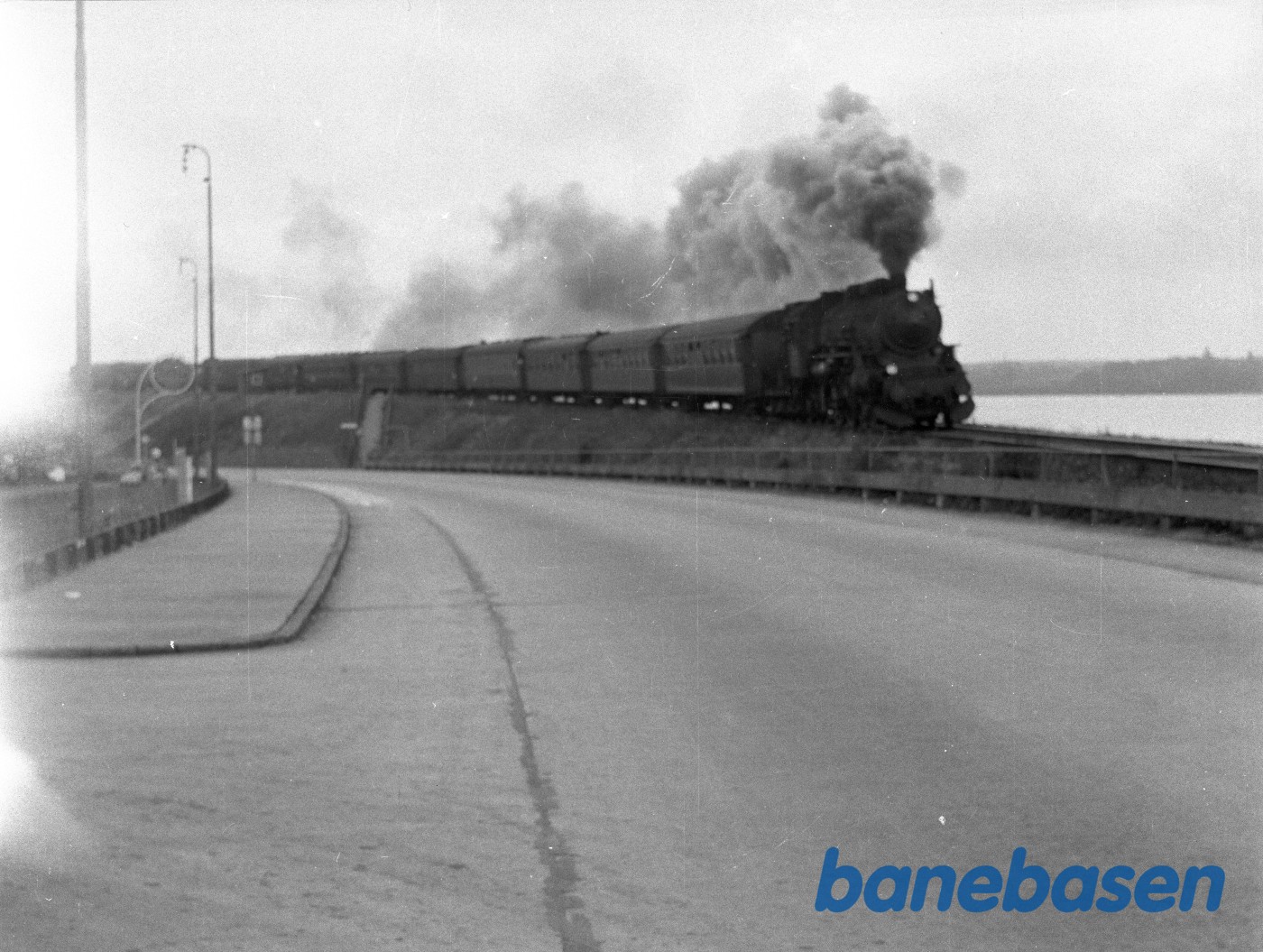 DSB E 9?? med SIE på masnedødæmningen DSB E 9?? med SIE på masnedødæmningen