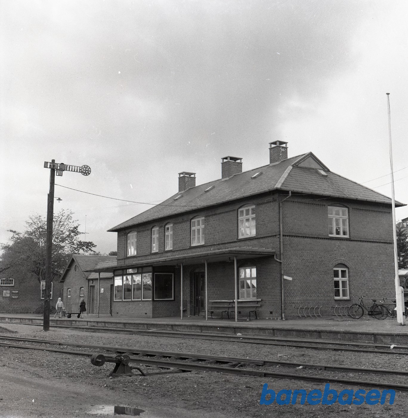 Brædstrup station set fra jernbanen Brædstrup station set fra jernbanen