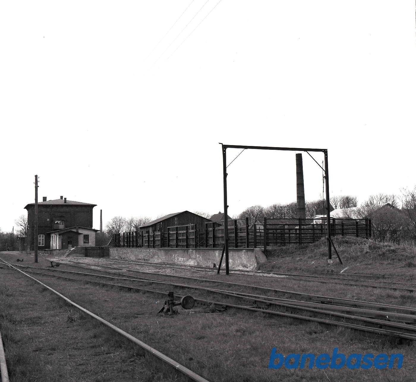 Højer station set fra jernbanen Højer station set fra jernbanen