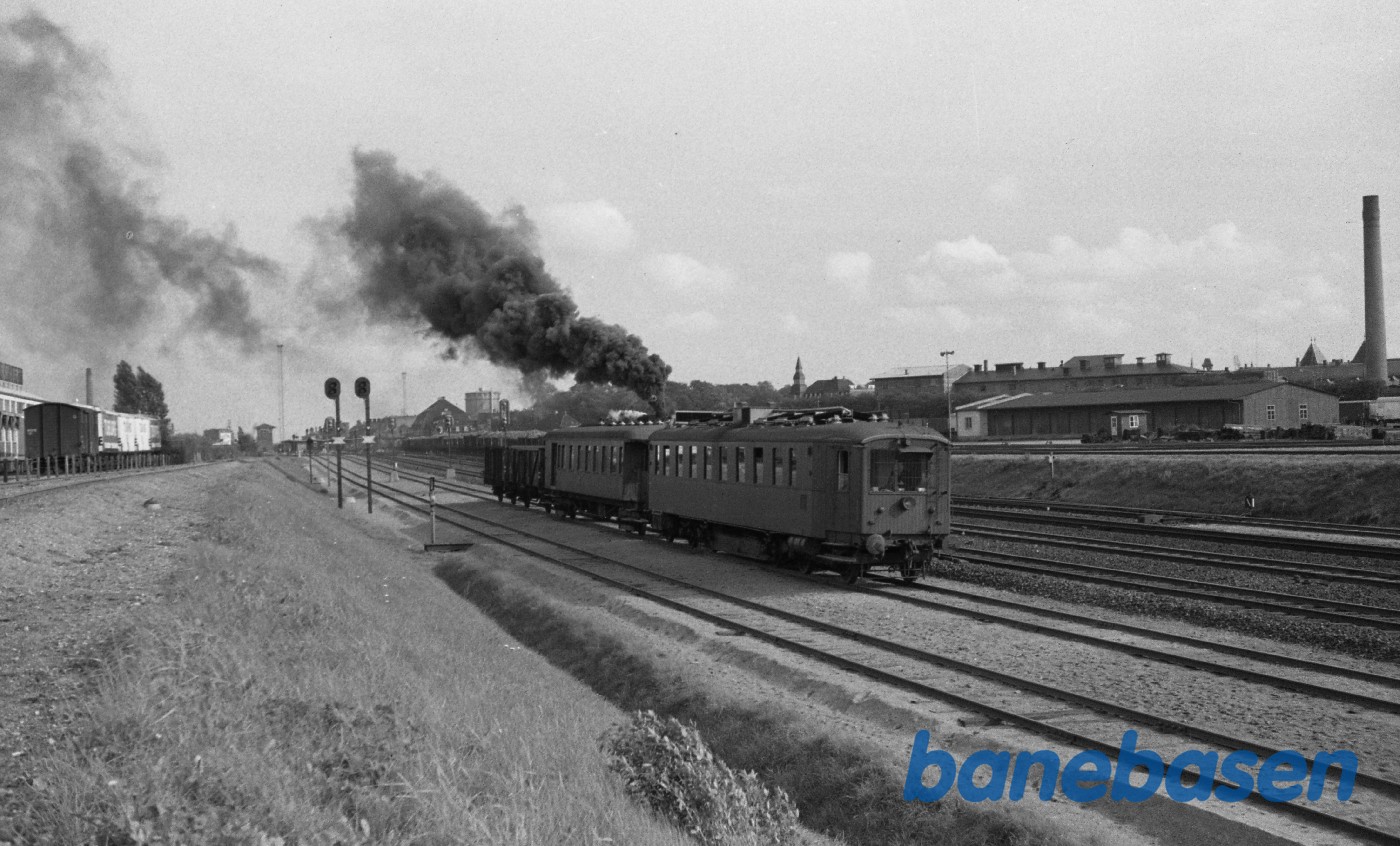 MD-motorvogn med blandettog til Brenderup MD-motorvogn med blandettog til Brenderup