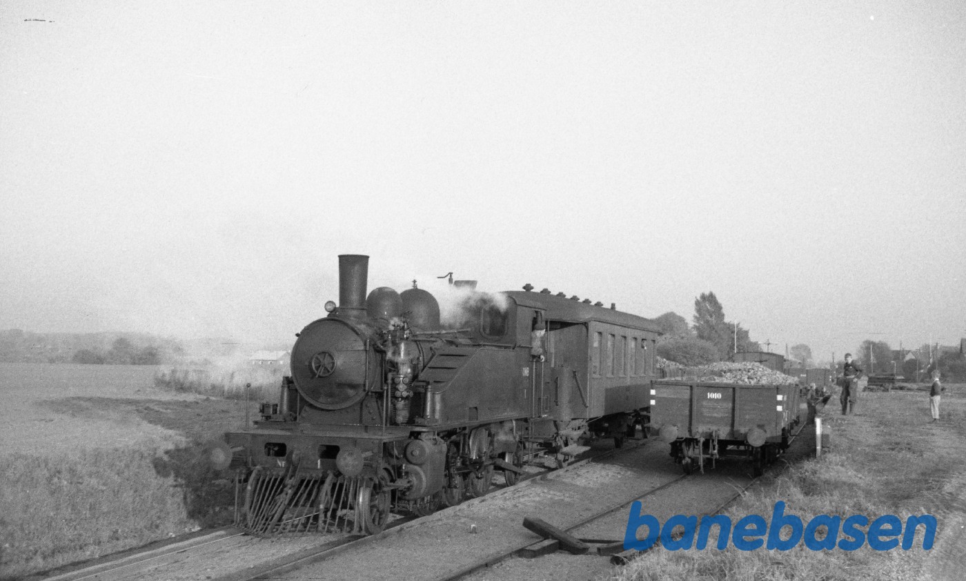 OMB 1 rangerer med godstog til Odense OMB 1 rangerer med godstog til Odense