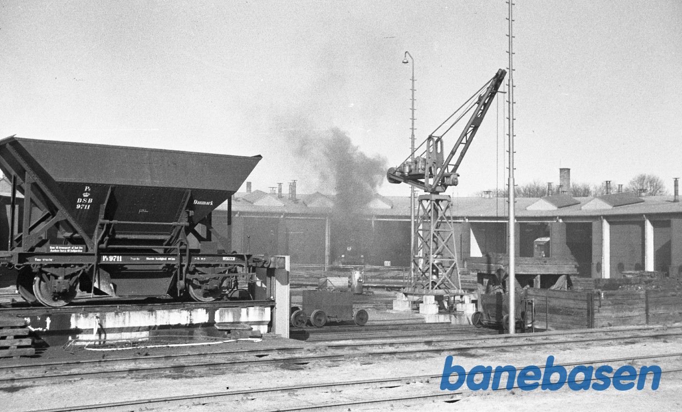 Vue mod kulgård med PS 9711 og kulkran Vue mod kulgård med PS 9711 og kulkran