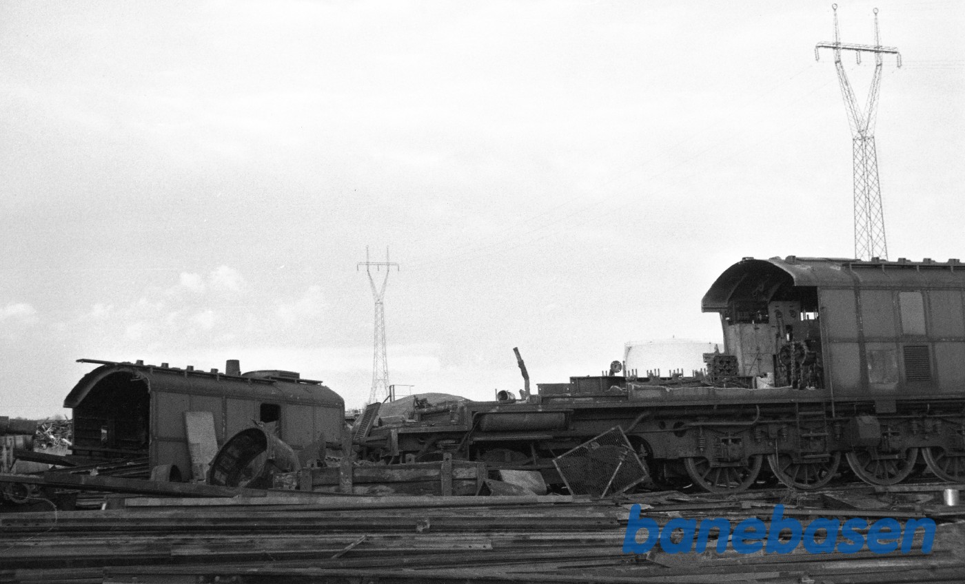 MX 131 under ophug hos H.J.Hansen Genvindingsindustri, Odense MX 131 under ophug hos H.J.Hansen Genvindingsindustri, Odense