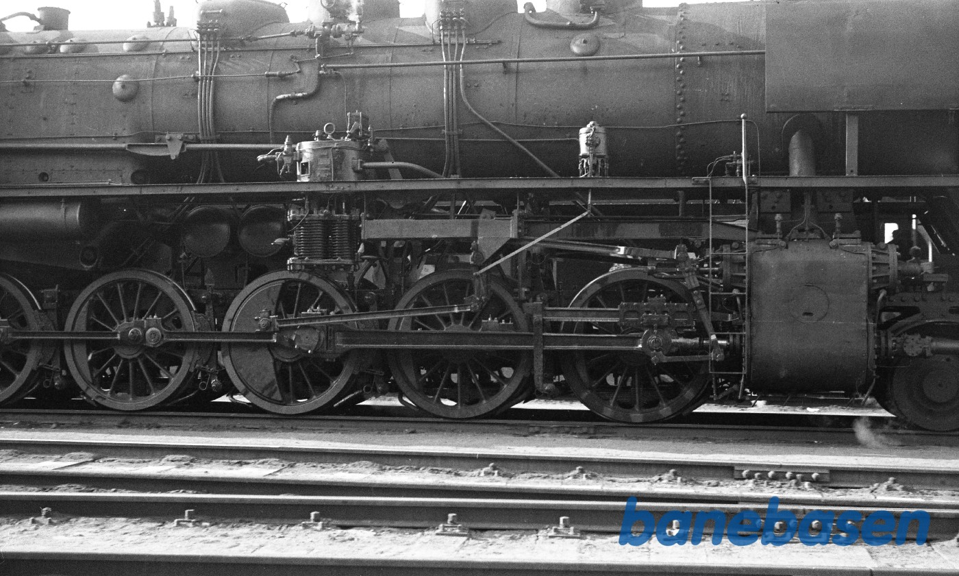 N 209 gangtøj højre side N 209 gangtøj højre side