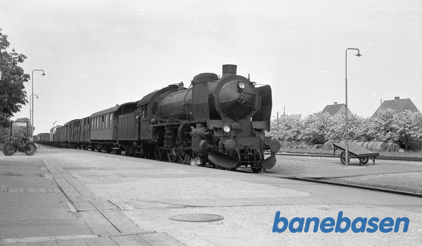 R 942 med godstog til Odense R 942 med godstog til Odense