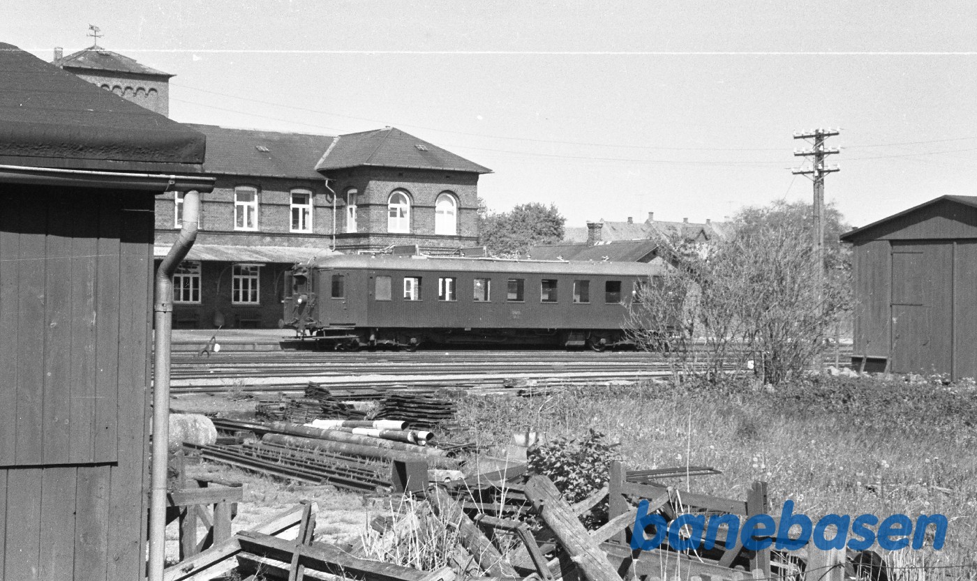 MH-motorvogn som tog til Brenderup MH-motorvogn som tog til Brenderup