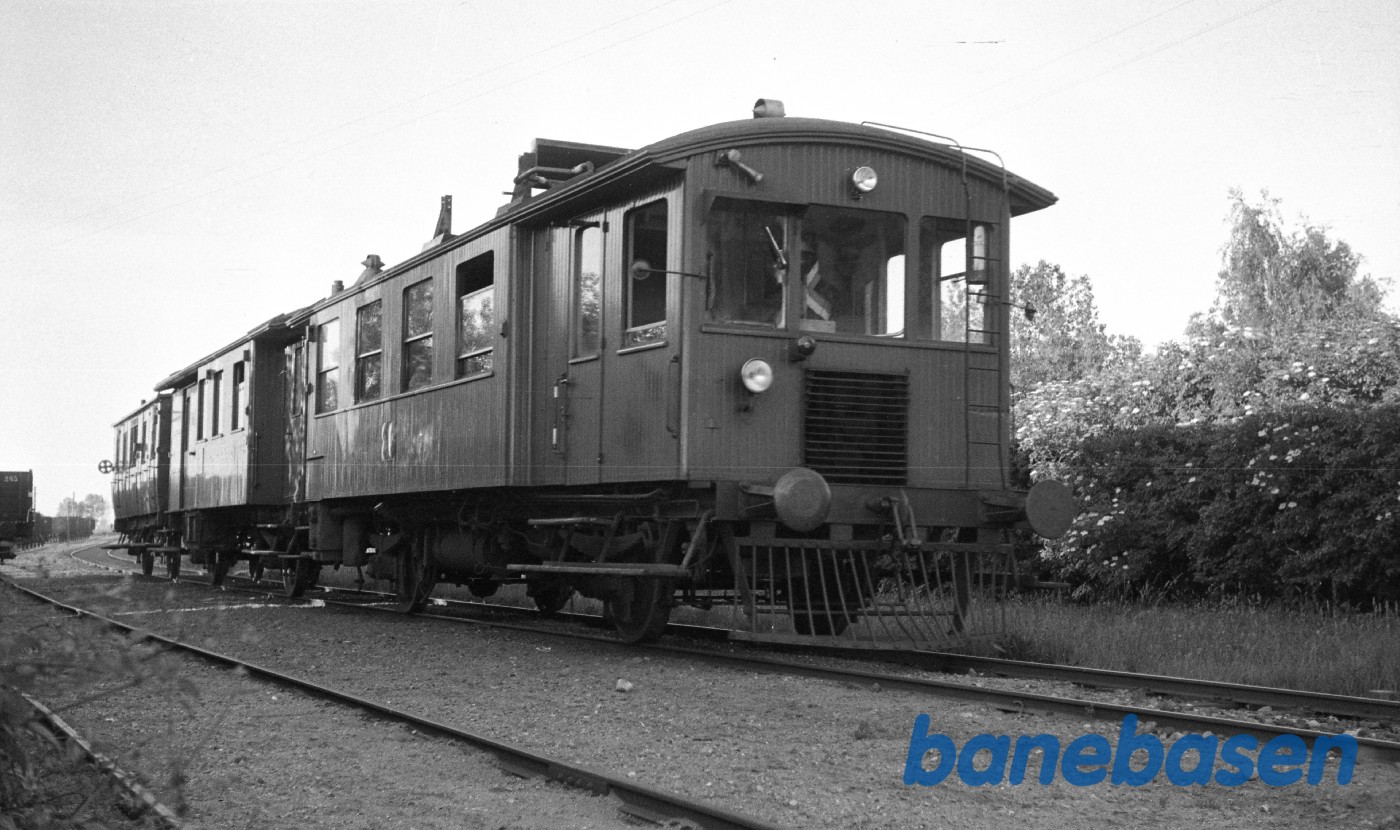 MG 7 + DE 34 + D 31 MG 7 + DE 34 + D 31