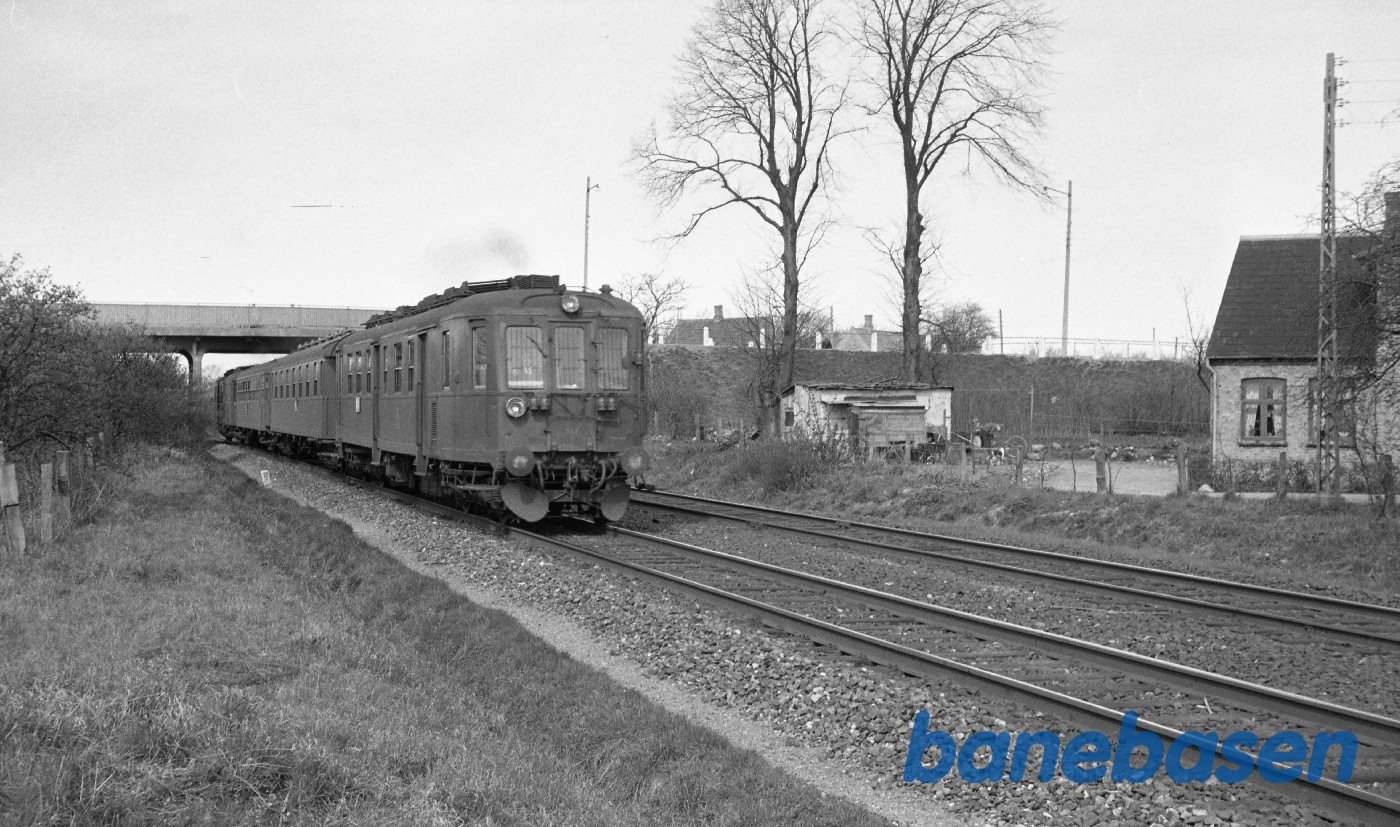 MO 567 med "Sønderjyden" mod Nyborg, kort efter Odense MO 567 med "Sønderjyden" mod Nyborg, kort efter Odense