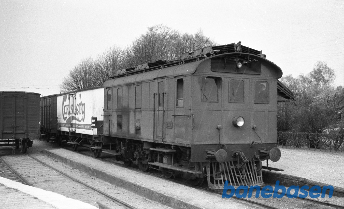 MT 4 rangerer med godstog fra Bogense MT 4 rangerer med godstog fra Bogense