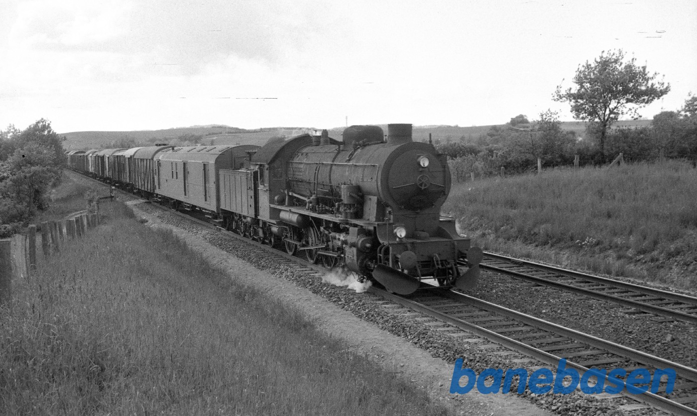 H 796 med godstog fra Fredericia H 796 med godstog fra Fredericia