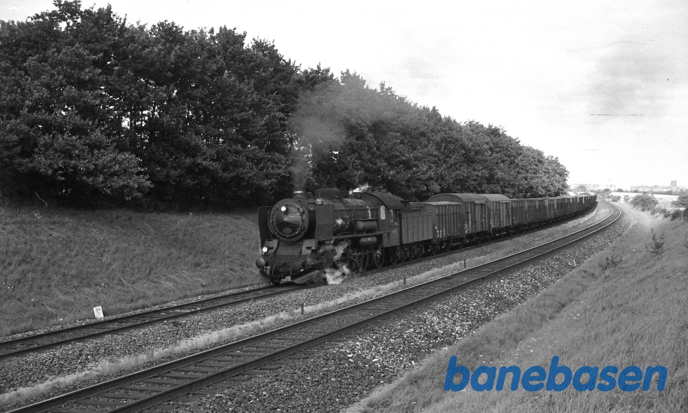 R 959 med godstog til Fredericia ved Elmelund R 959 med godstog til Fredericia ved Elmelund