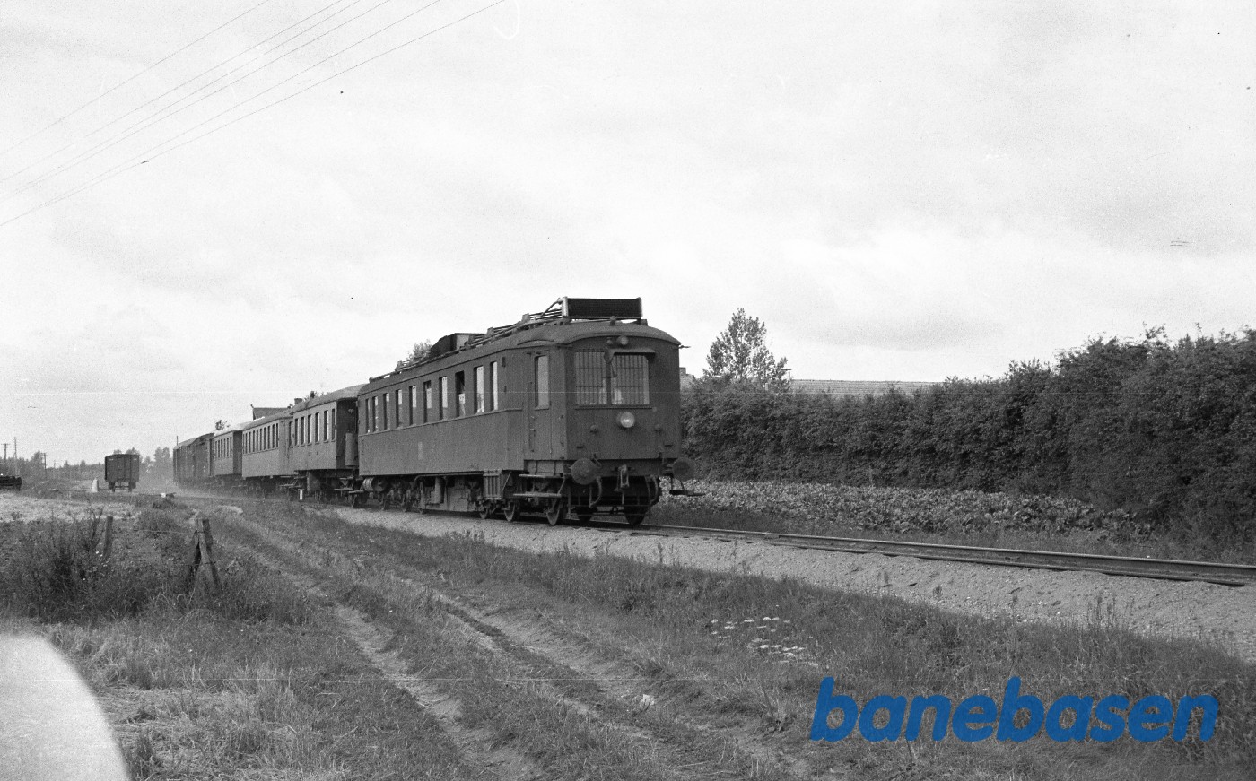 MD-motorvogn med iltog til Kerteminde MD-motorvogn med iltog til Kerteminde