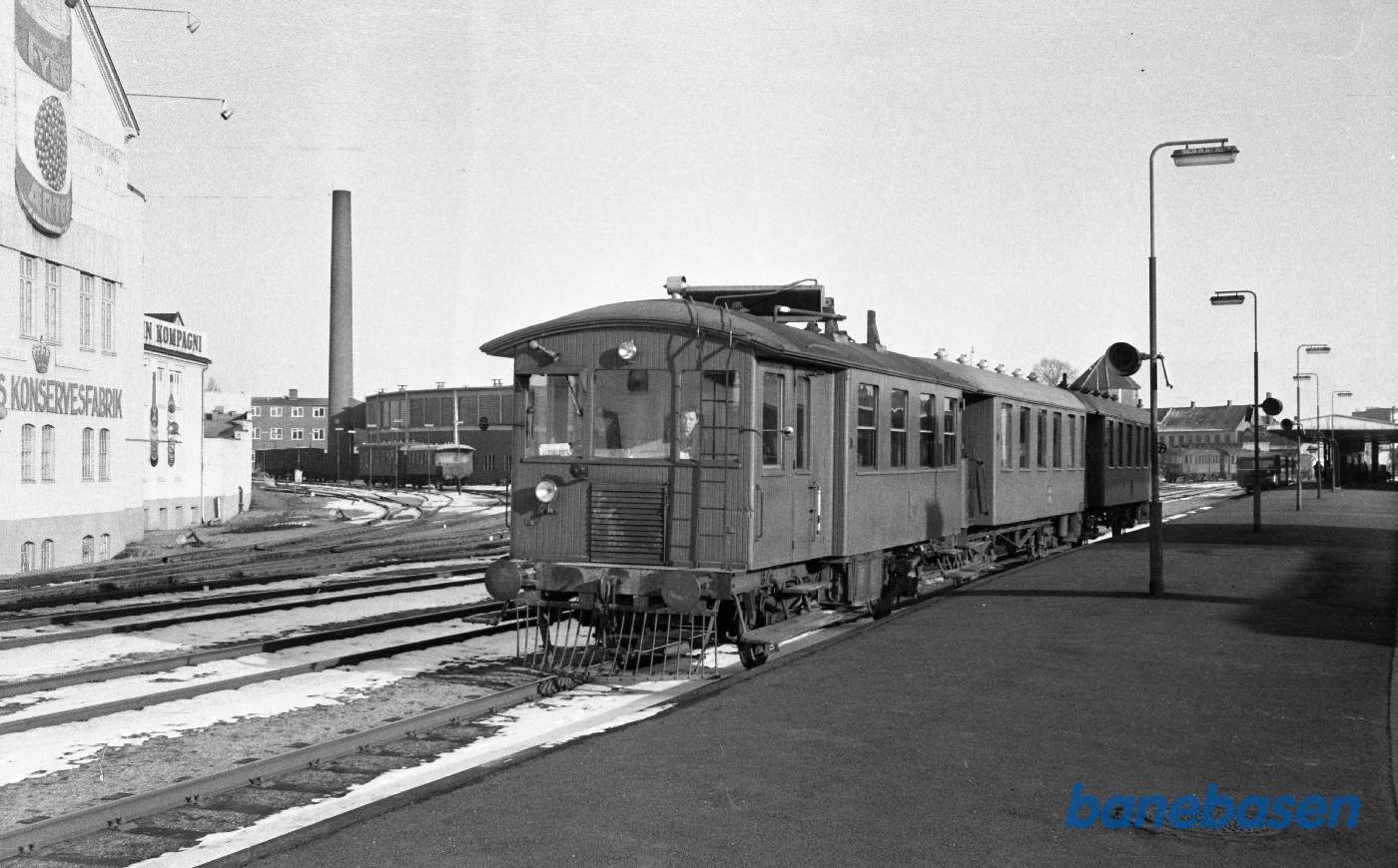 MG 7 med iltog til Bogense under udkørsel MG 7 med iltog til Bogense under udkørsel
