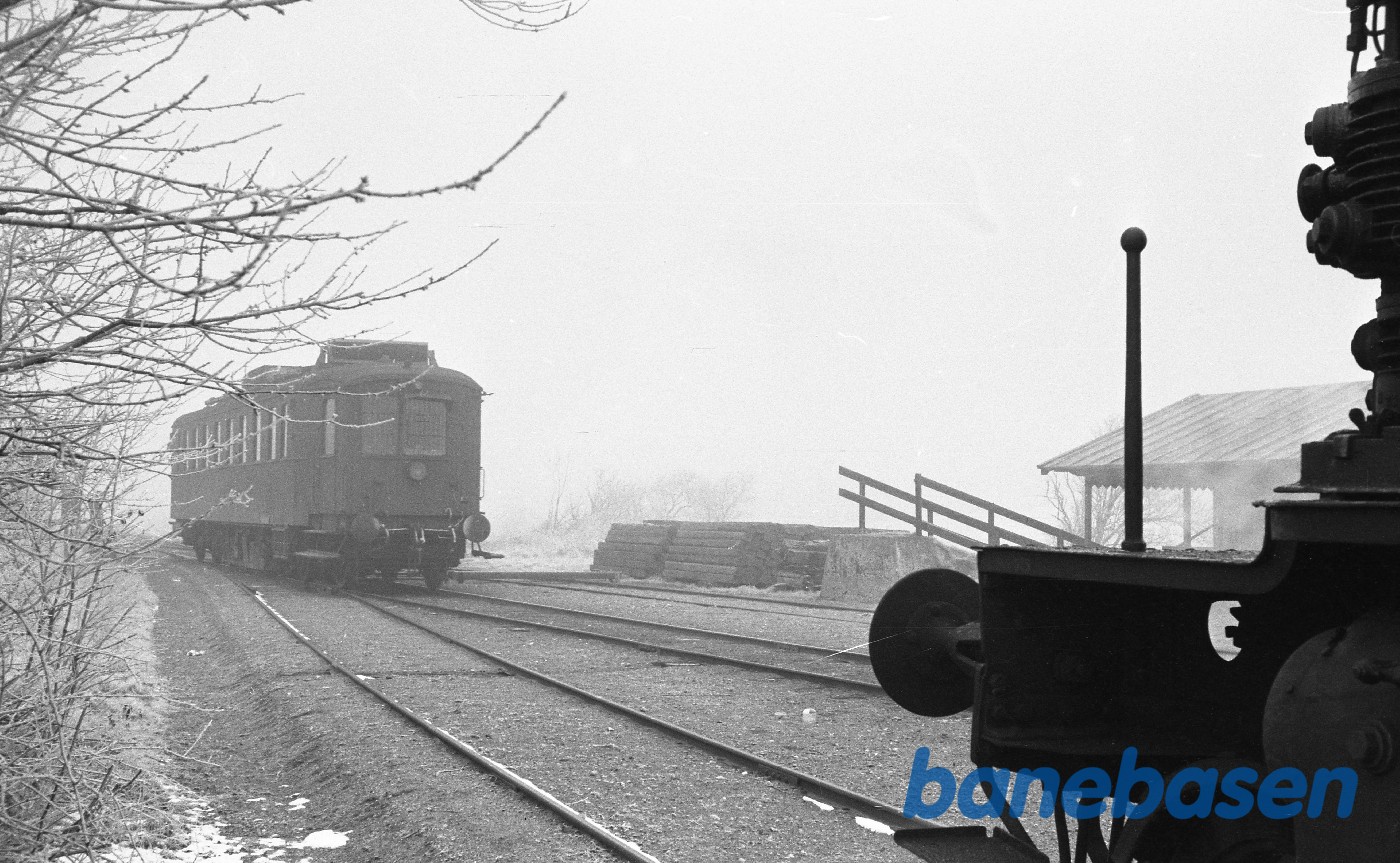 MD-motorvogn under indkørsel fra Middelfart MD-motorvogn under indkørsel fra Middelfart