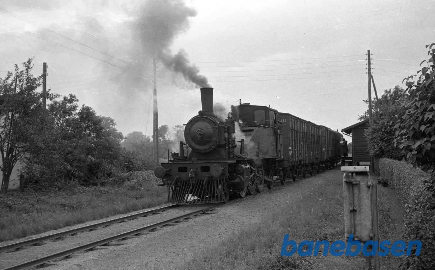 OKMJ nr. 15 med godstog til Odense OKMJ nr. 15 med godstog til Odense