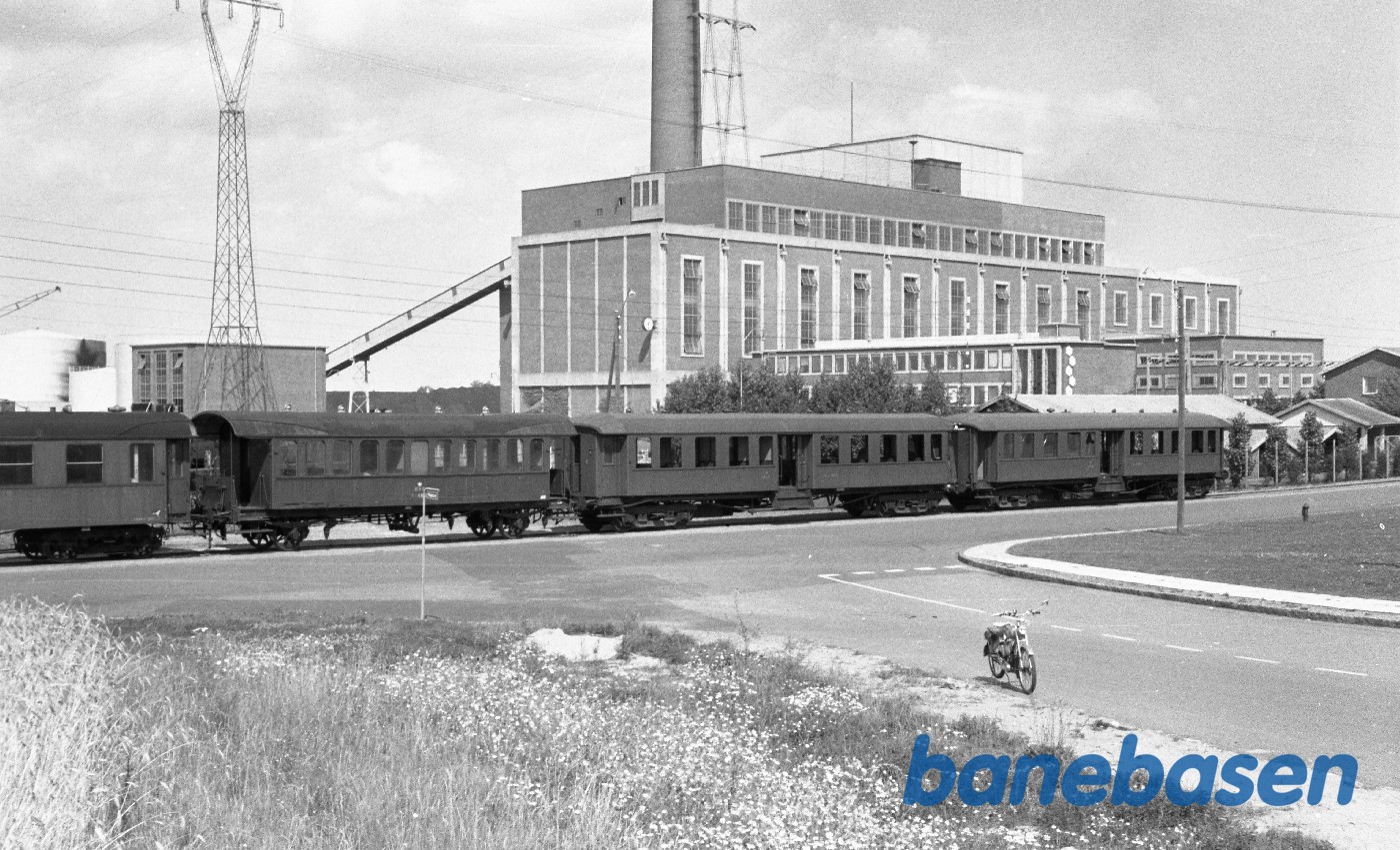 CY + CR-vogne på vej til ophug hos H.J.Hansen Genvindingsindustri, Odense CY + CR-vogne på vej til ophug hos H.J.Hansen Genvindingsindustri, Odense