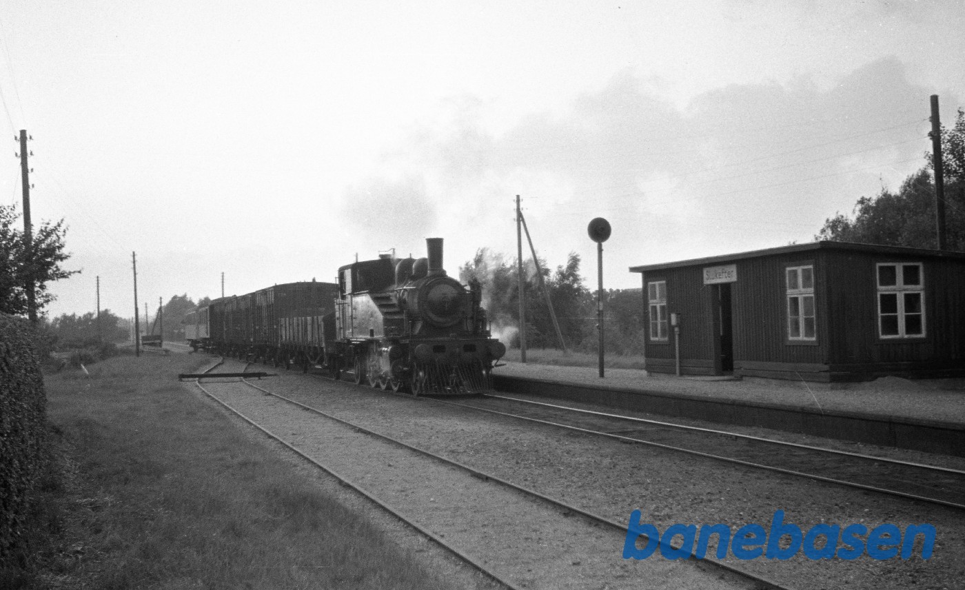 OKMJ nr. 15 med godstog OKMJ nr. 15 med godstog