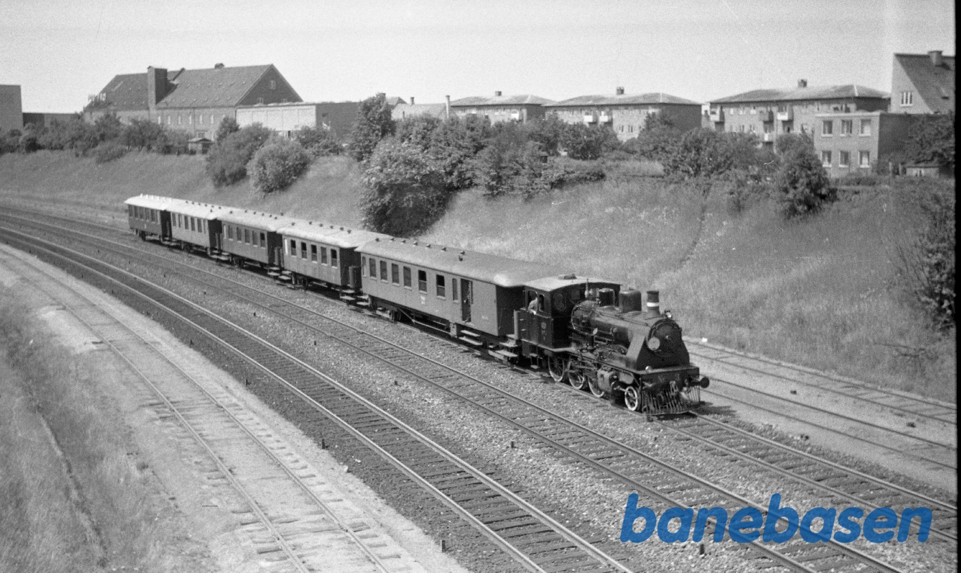 Damplokomotiv nr. 3 med materiel fra skoleudflugtstog Damplokomotiv nr. 3 med materiel fra skoleudflugtstog