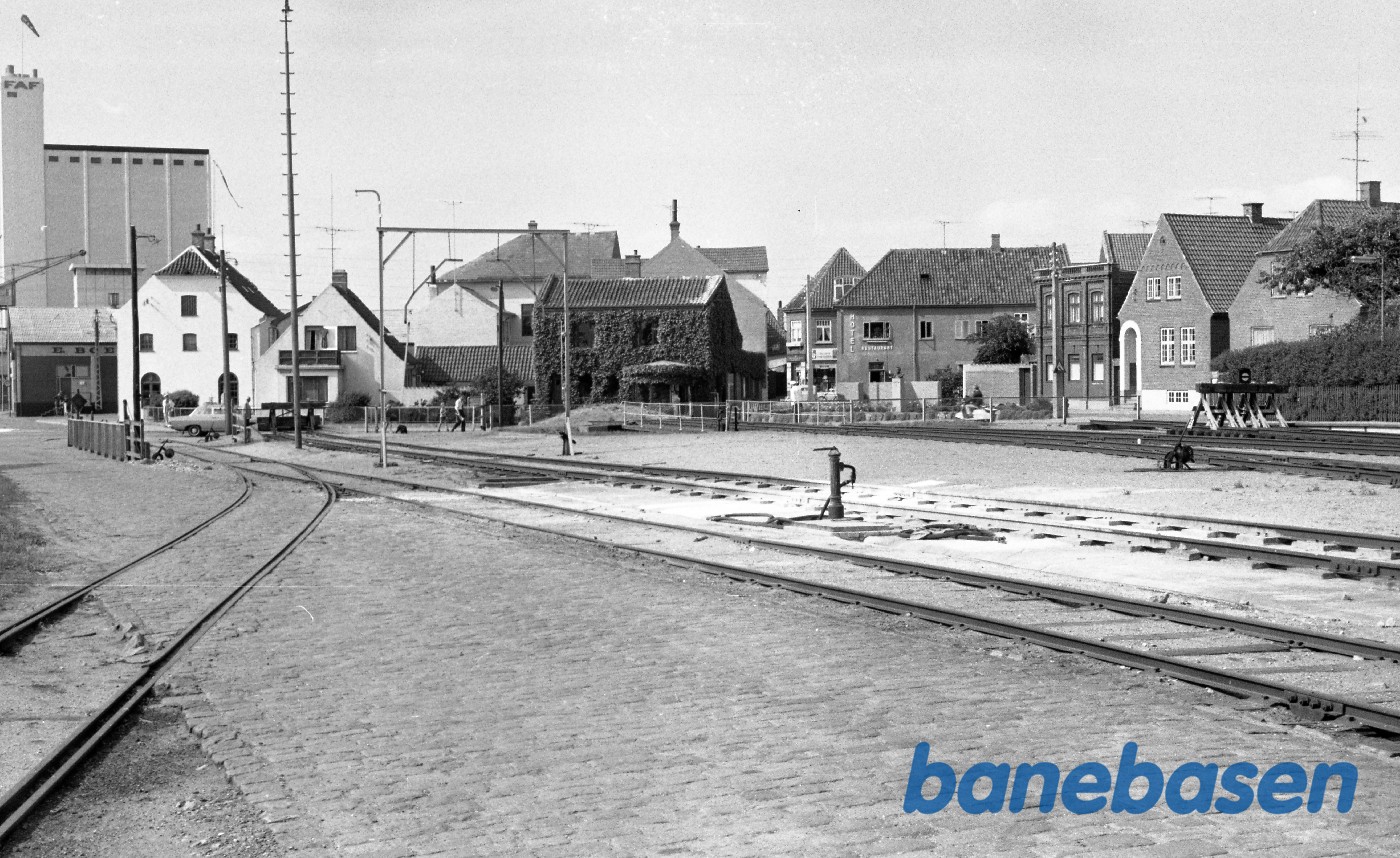 Assens station, vue mod drejeskive Assens station, vue mod drejeskive