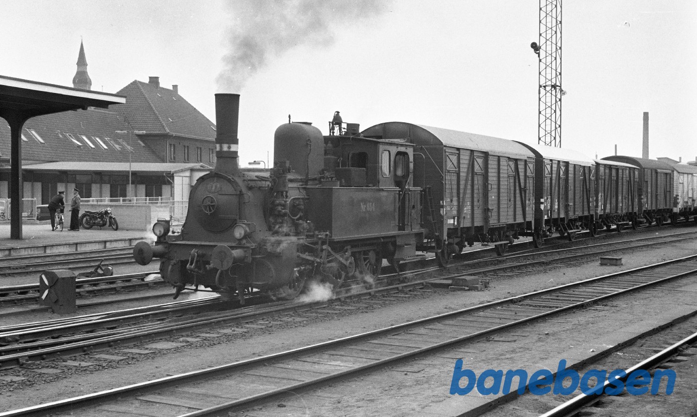 F 654 med rangertræk F 654 med rangertræk