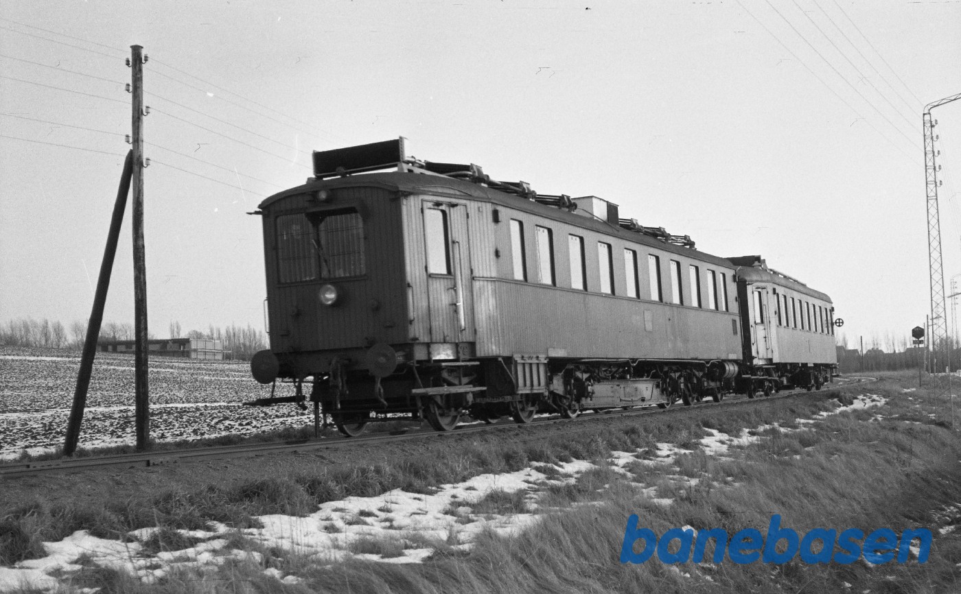 MD + MH på vej til Martofte, kort efter Kerteminde MD + MH på vej til Martofte, kort efter Kerteminde