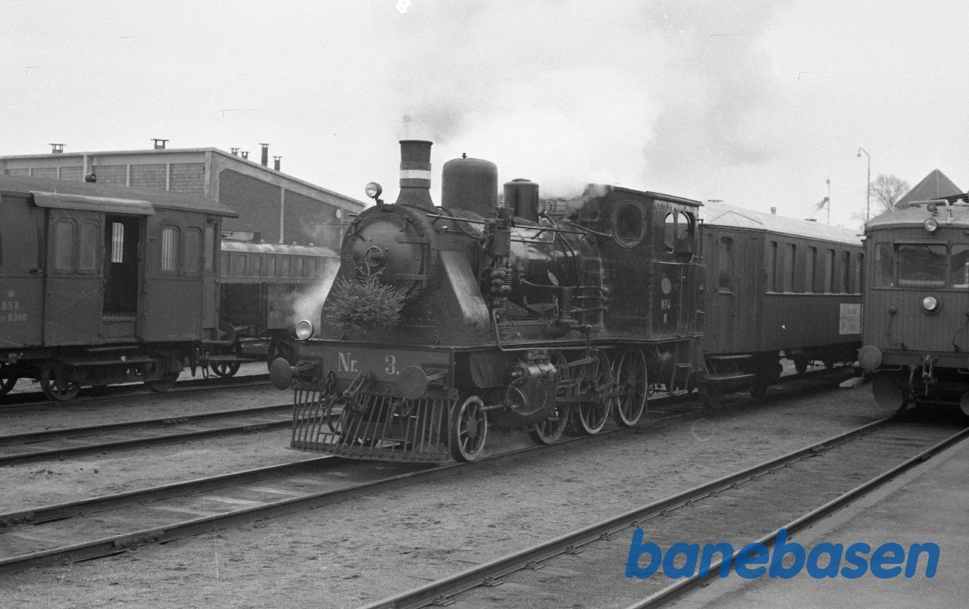 Damplokomotiv nr. 3 forspændt "nissetog" Damplokomotiv nr. 3 forspændt "nissetog"