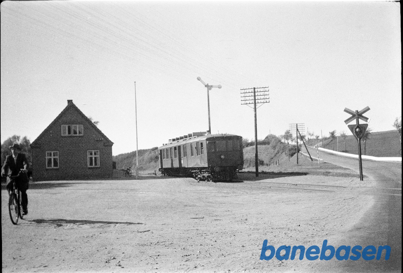 Station med overkørsel Station med overkørsel