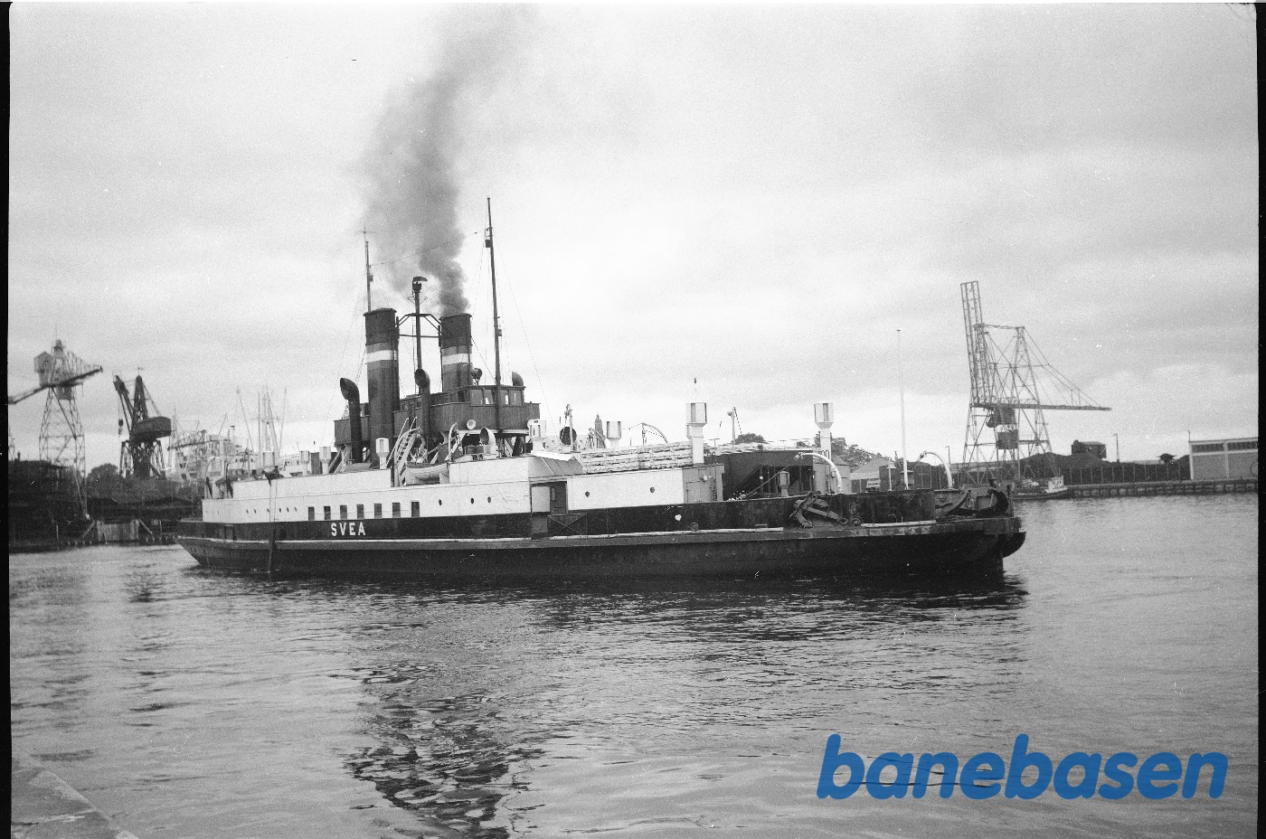 D/F Svea i havnen D/F Svea i havnen