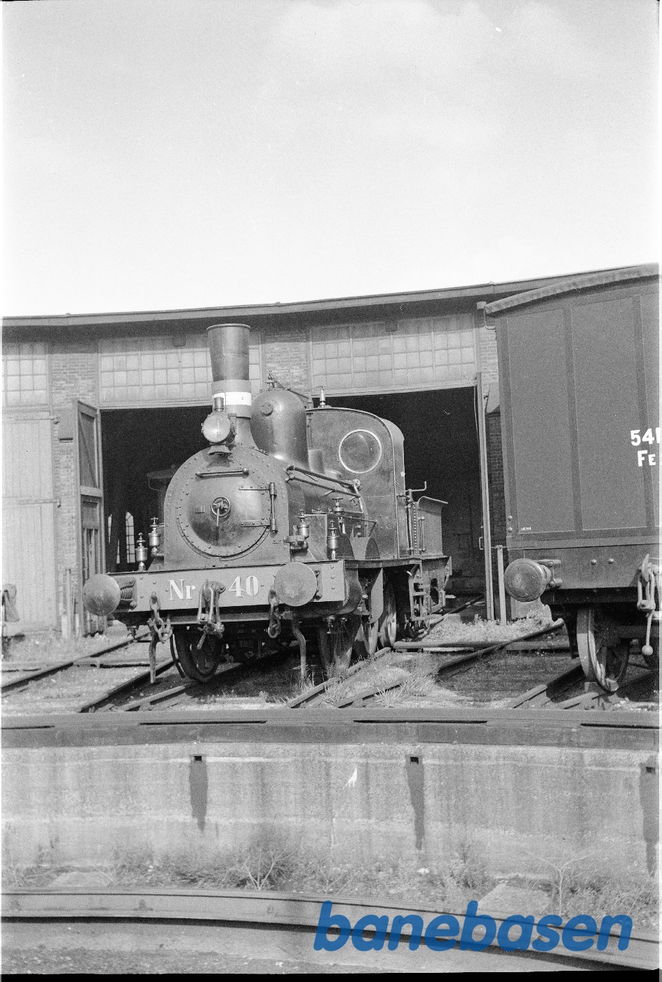 Visning af museumskøretøjer ved/i remise, H 40 frontvy Visning af museumskøretøjer ved/i remise, H 40 frontvy