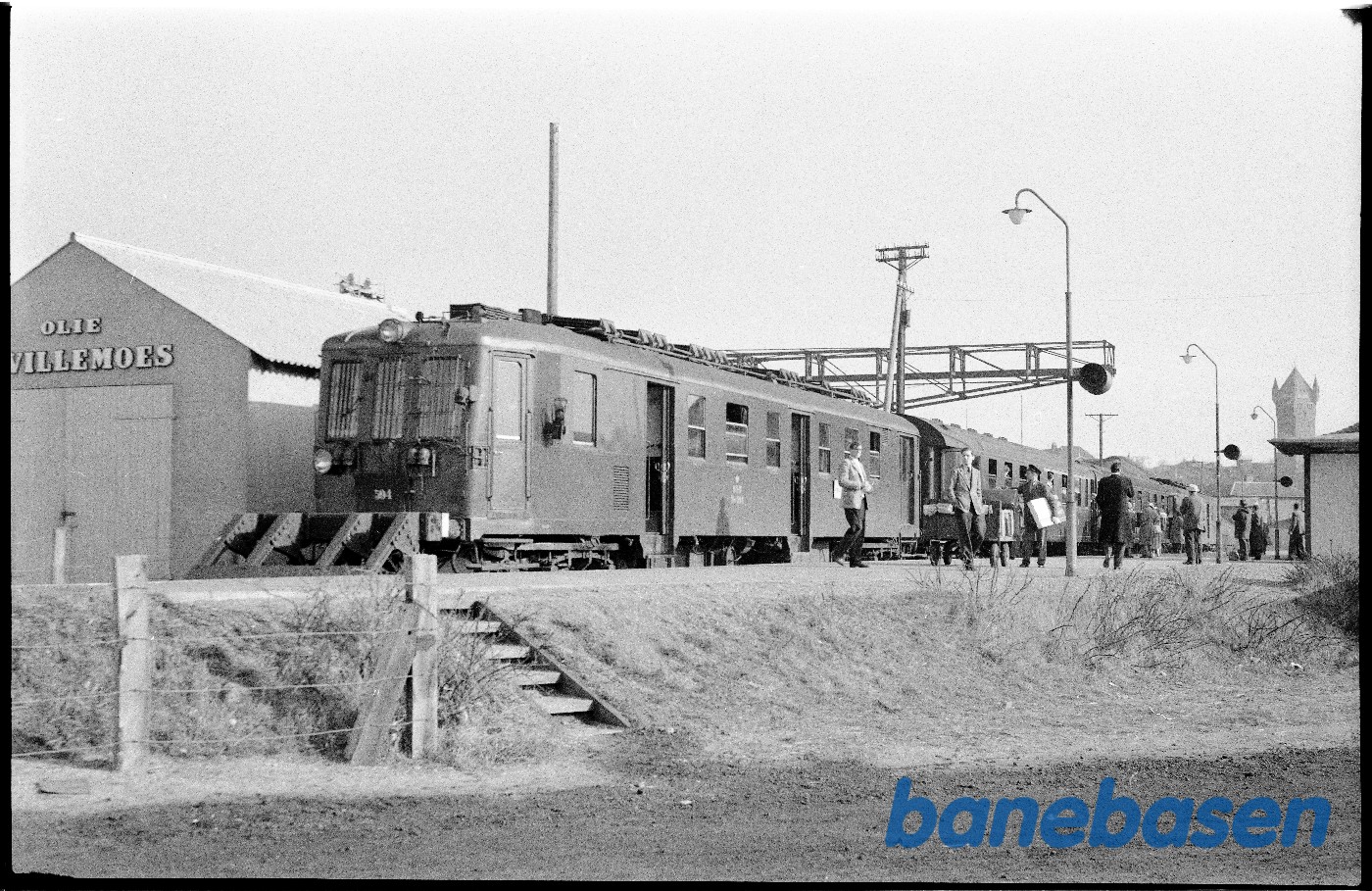 Esbjerg Havnestation, Englænderen (motortog) Esbjerg Havnestation, Englænderen (motortog)