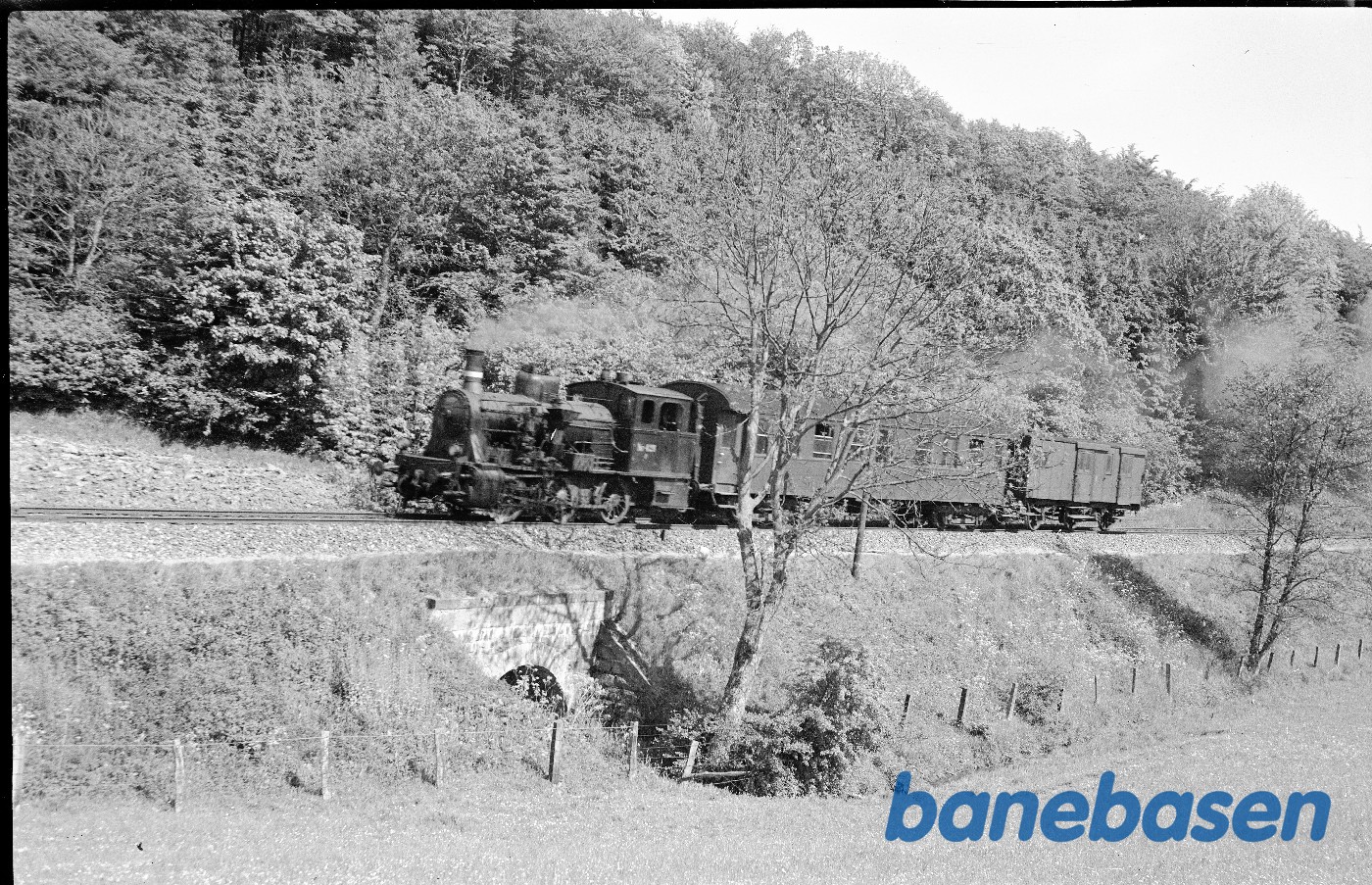 Tog med F 428 mellem Rødekro og Åbenrå Tog med F 428 mellem Rødekro og Åbenrå
