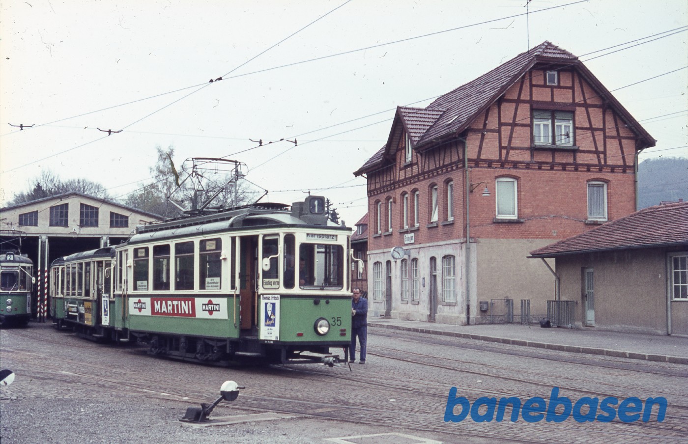 Sporvogn øst for Reutlingen i forstaden Eningen Sporvogn øst for Reutlingen i forstaden Eningen
