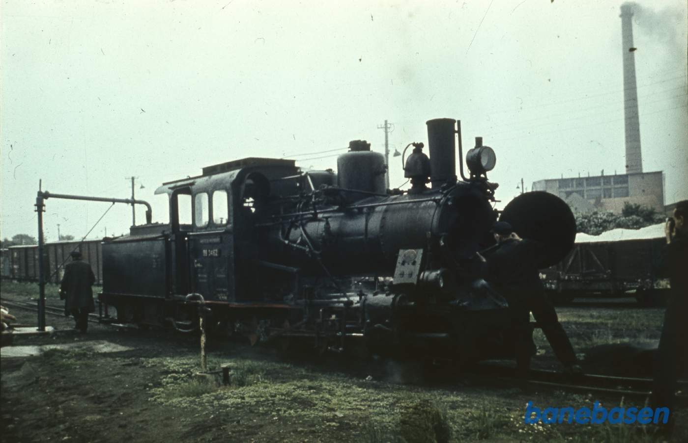 Damplokomotiv på depot