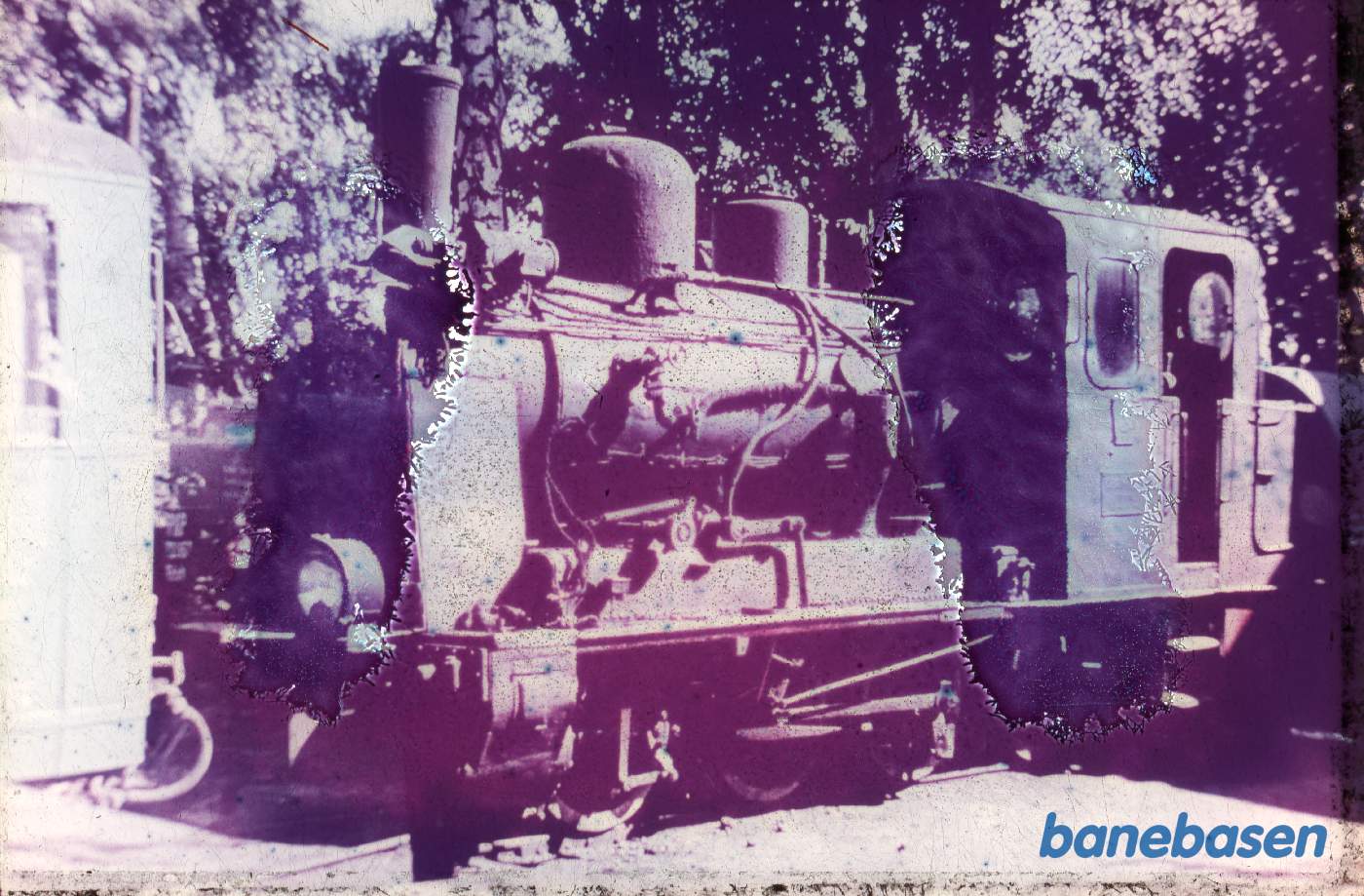 Damplokomotiv ved remisen