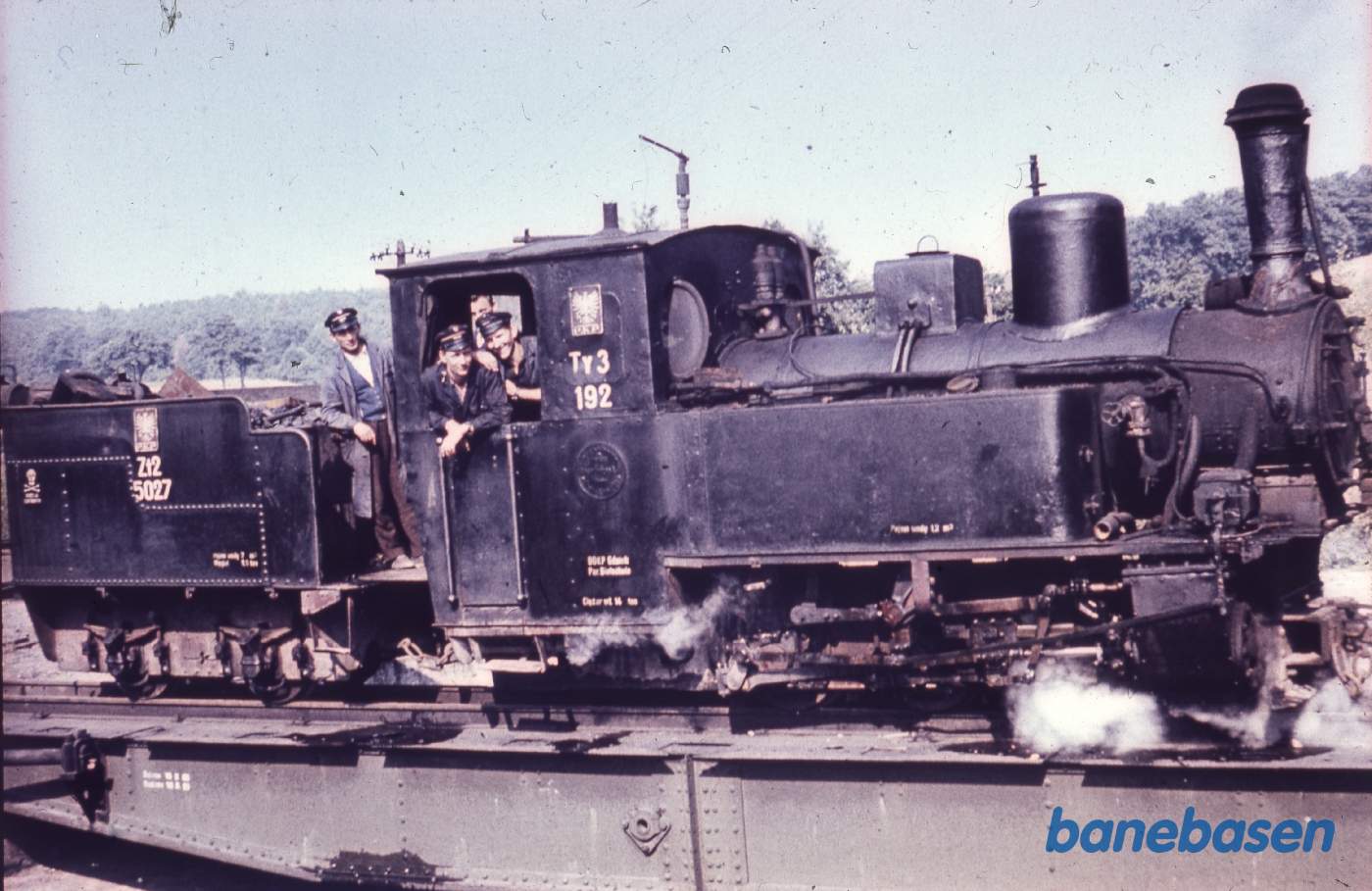 Et damplokomotiv på drejeskiven