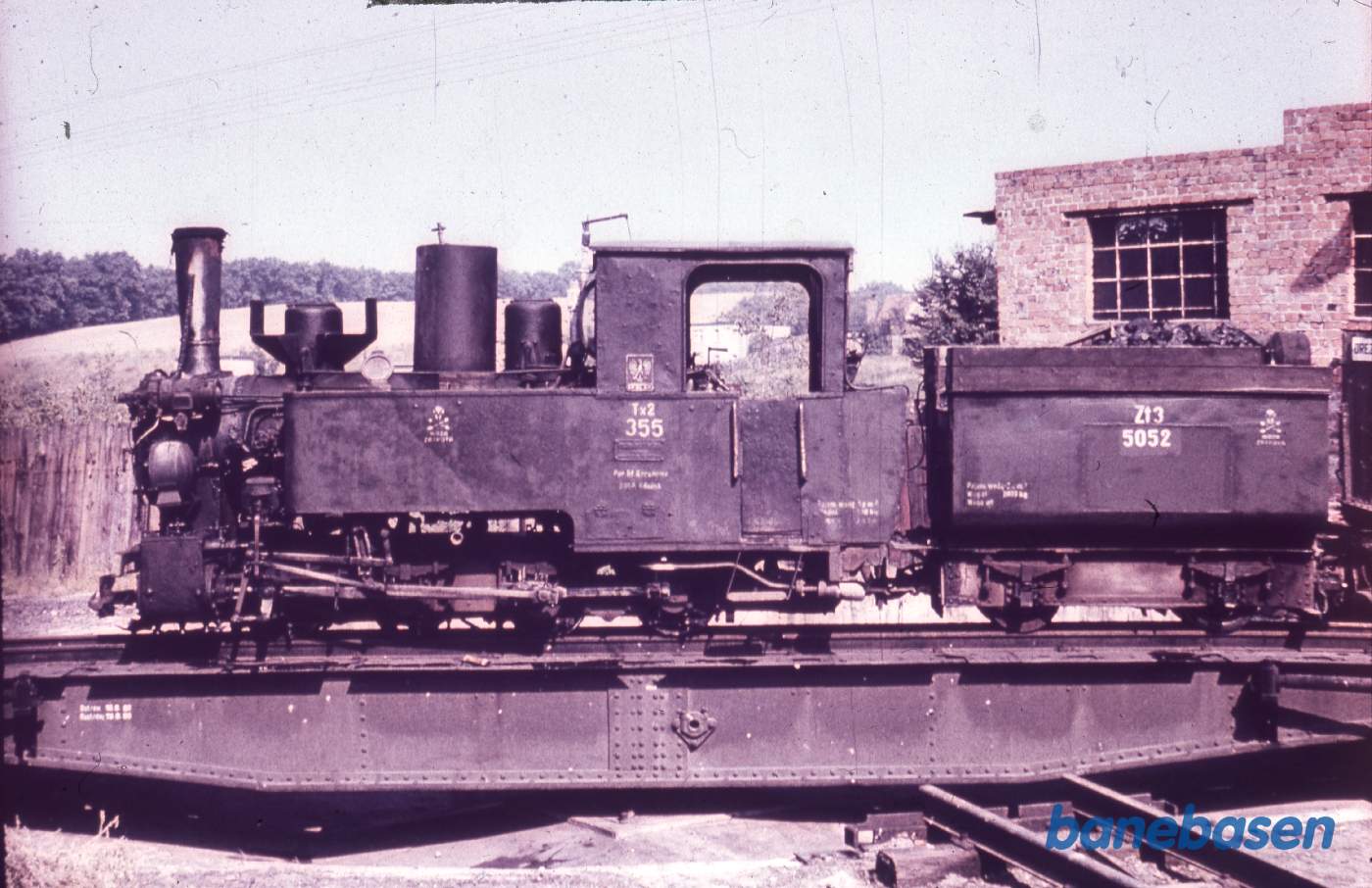 Et damplokomotiv på drejeskiven