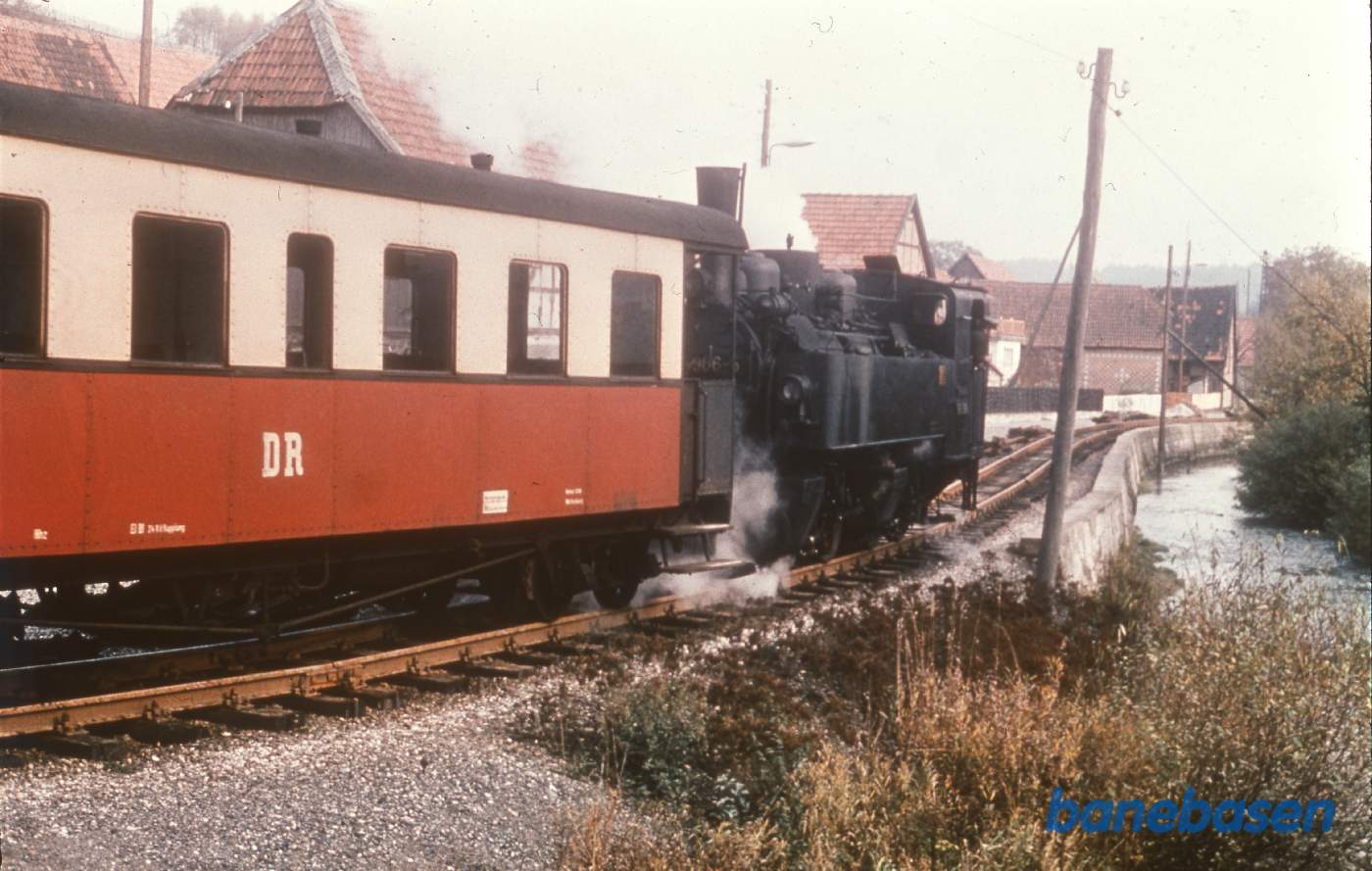 Tog på vej mellem Strassberg og Alexisbad