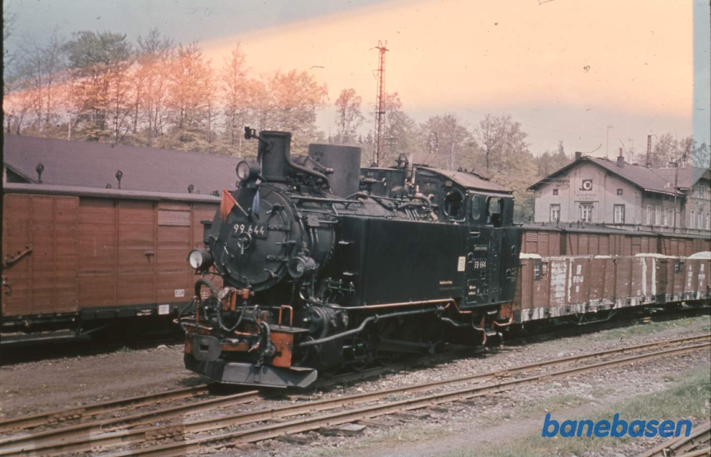 Godstoget holder klar til afgang