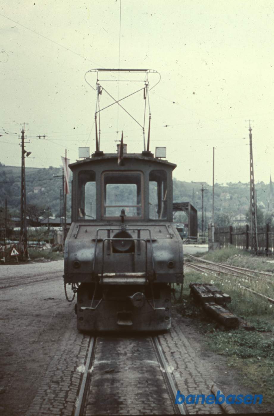 Lokomotiv ved remisen