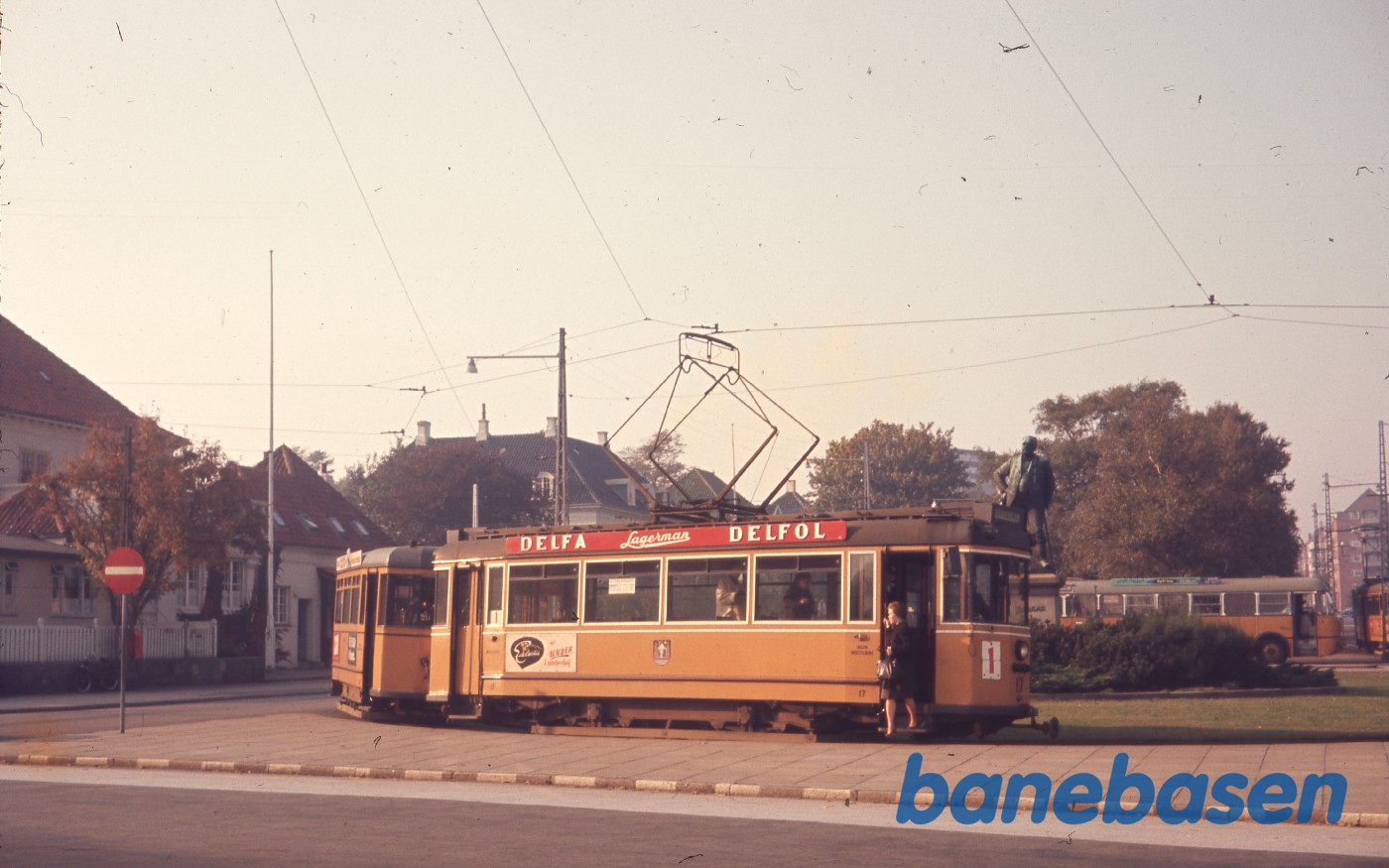 Sporvogn i gadebilledet Sporvogn i gadebilledet