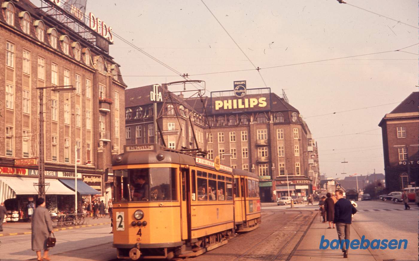 Sporvogn i gadebilledet Sporvogn i gadebilledet