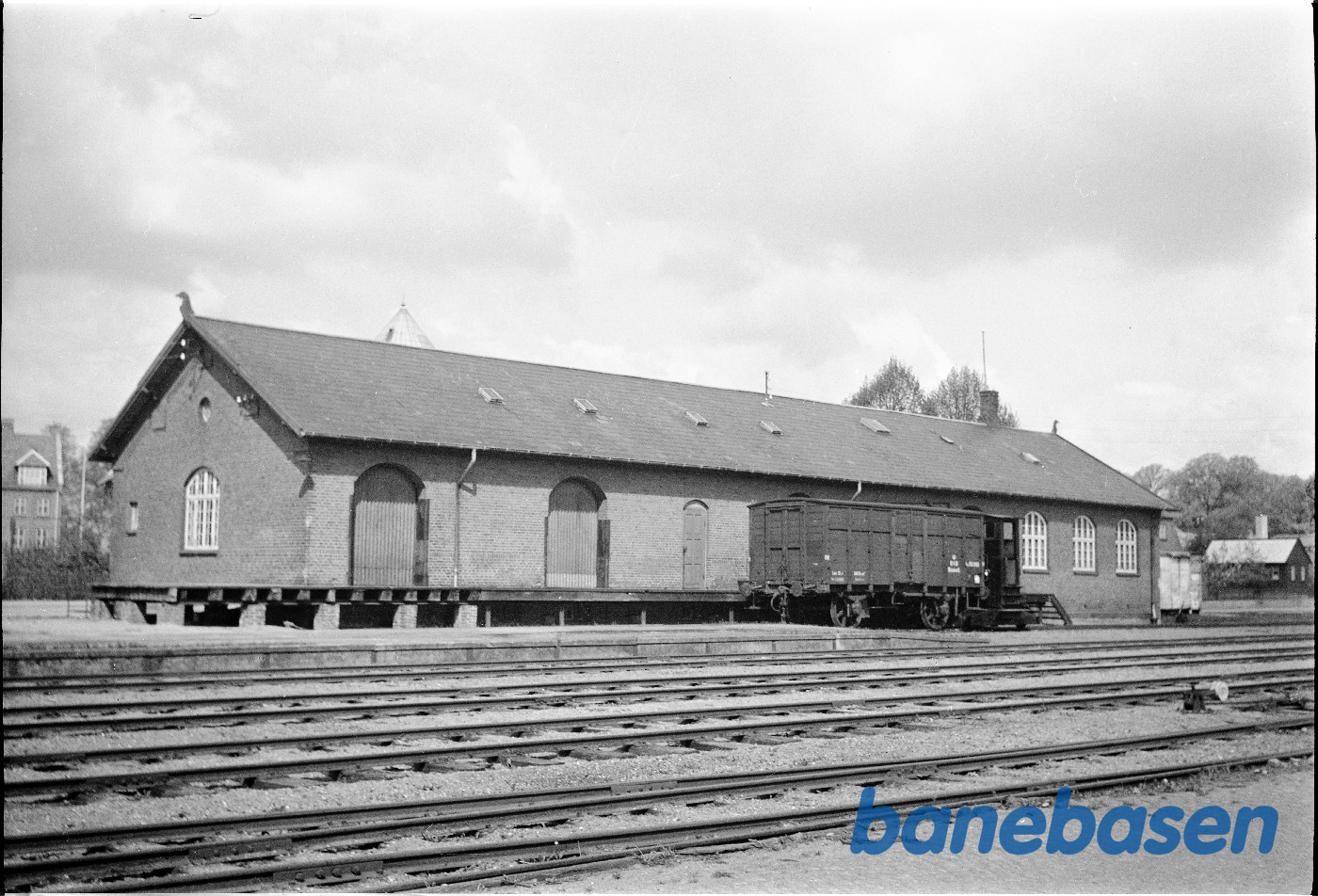 Varehus baneside Varehus baneside