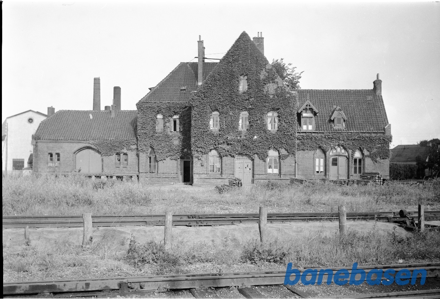 Tidl amtsbanegård tidl baneside Tidl amtsbanegård tidl baneside